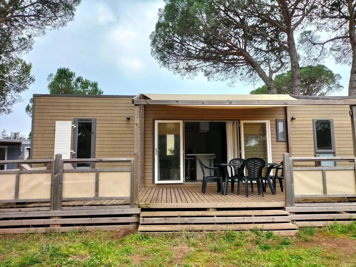 Campsite Camping Des Cigales Le Muy France